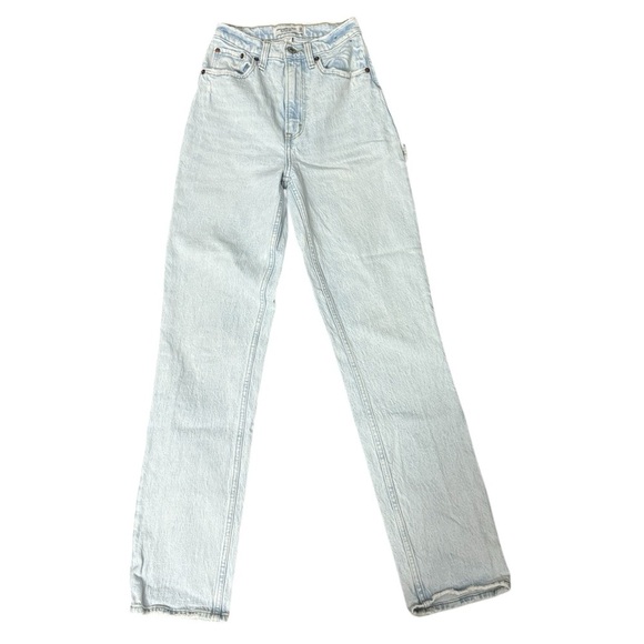 Abercrombie & Fitch Curve Love 90’s Straight Ultra High Rise Jeans Size 24 - Picture 1 of 4